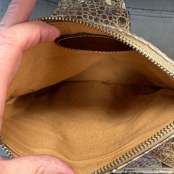 Brahmin Harbor Collection Crossbody Bag – Woven Straw & Croc-Embossed trim - Picture 3 of 10